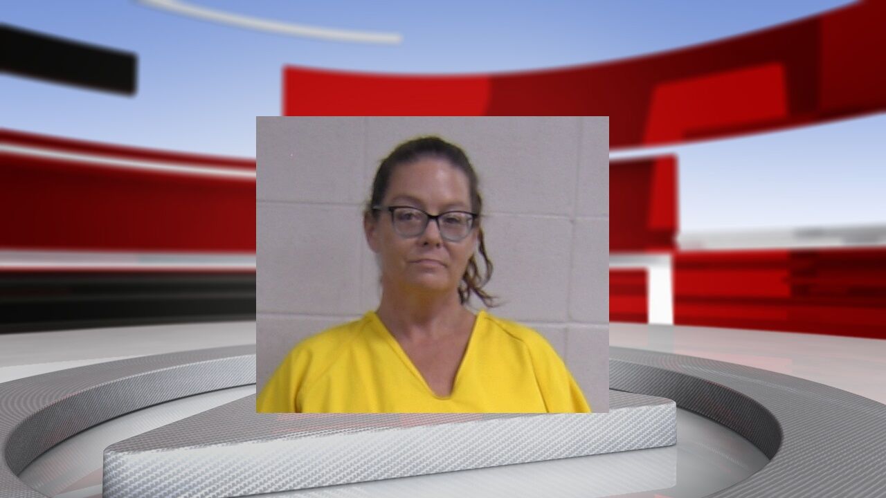 Louisville woman arrested after robbing Smoketown neighborhood restaurant, police say